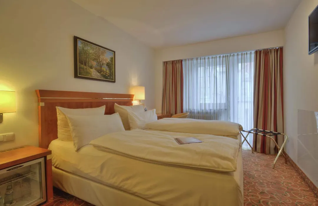Hotel Condor-1