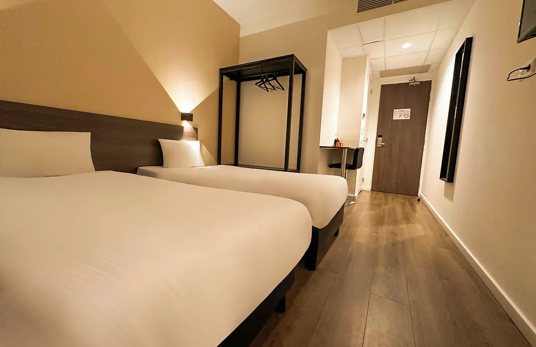HOTELUX Amsterdam Airport Hotel-1