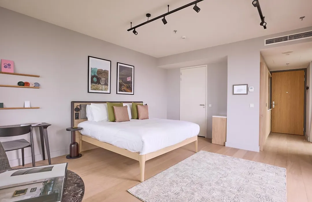Wilde Aparthotels Amsterdam Noord-1