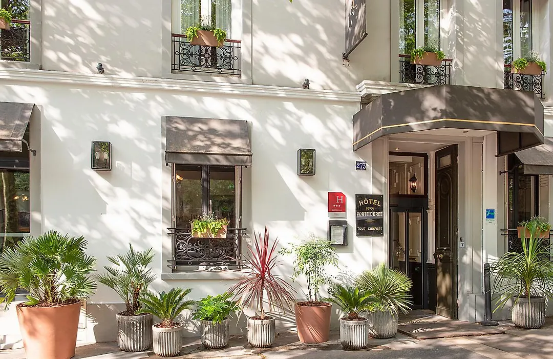 Hôtel De La Porte Dorée-1