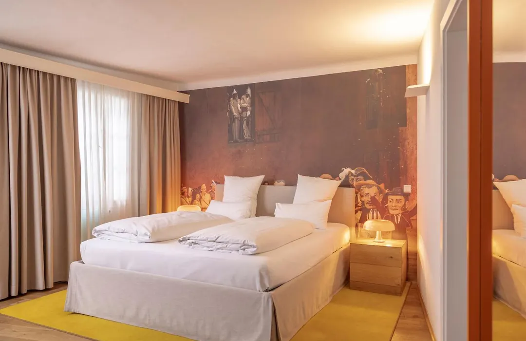 Small Luxury Hotel Goldgasse-1