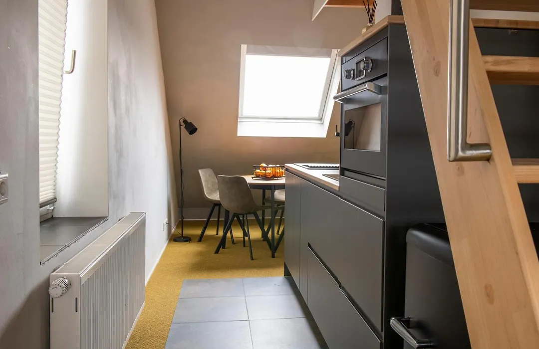 B&B Reveille-1