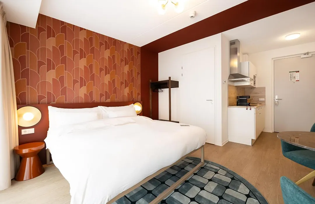Duke Studio Hotel-1