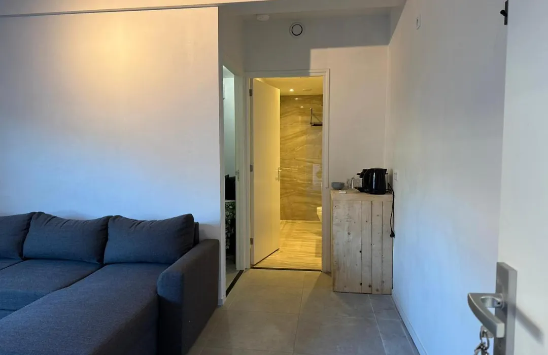 Stratum Apartment No Kitchen Mario'S - By T&S-1