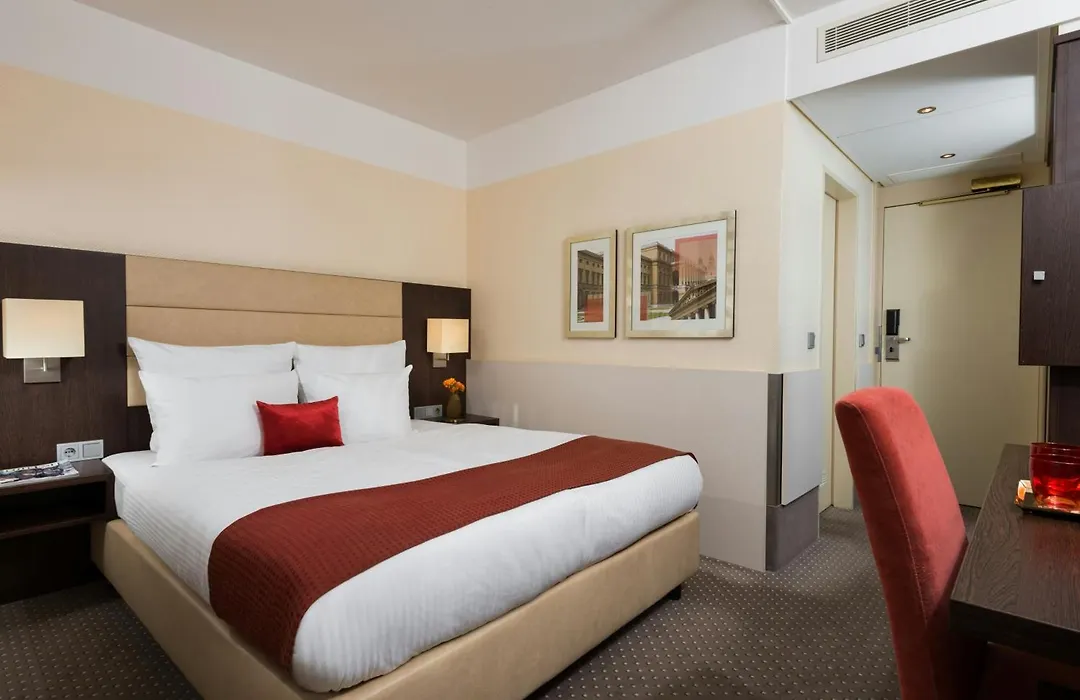Leonardo Hotel Munich Arabellapark-1