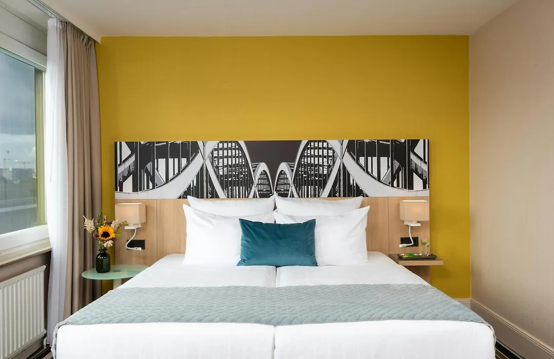 Leonardo Hotel Hamburg Elbbruecken-1