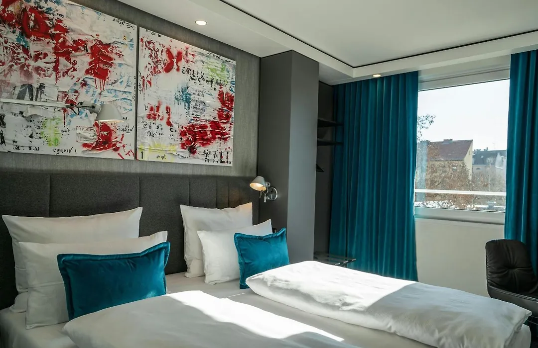 Motel One Berlin-Mitte-1