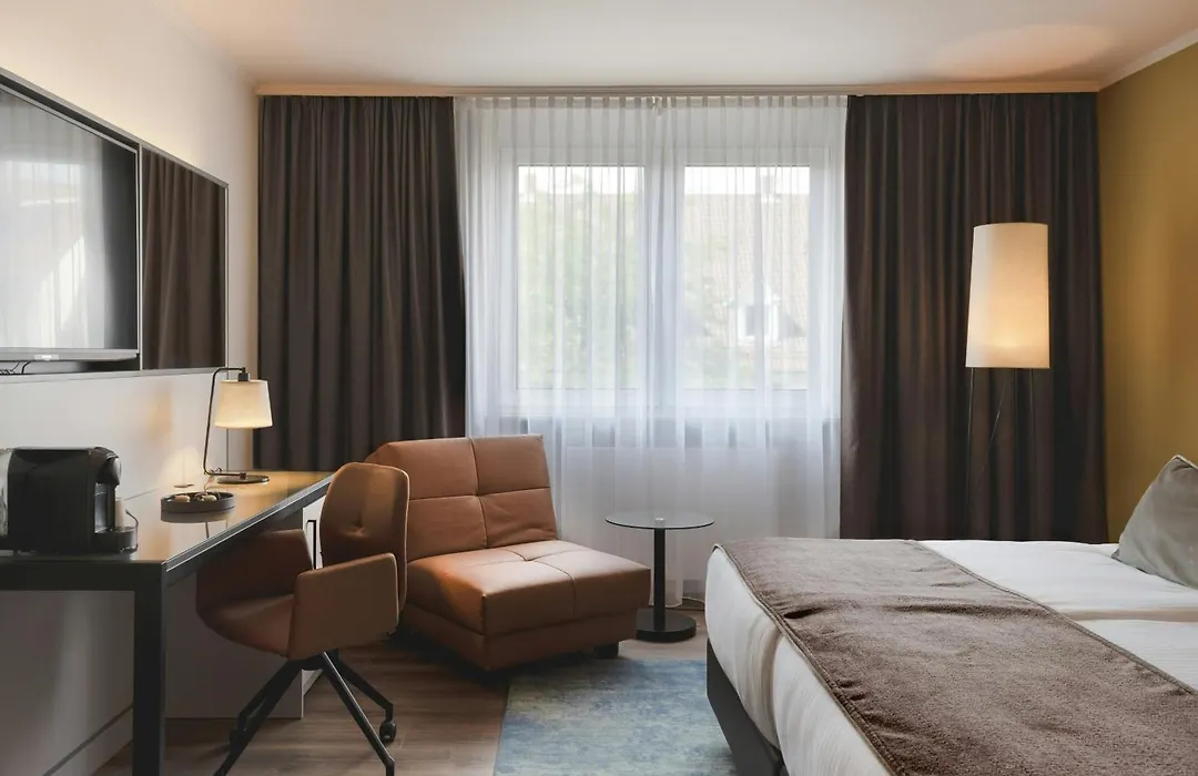 Leonardo Hotel Heidelberg City Center-1