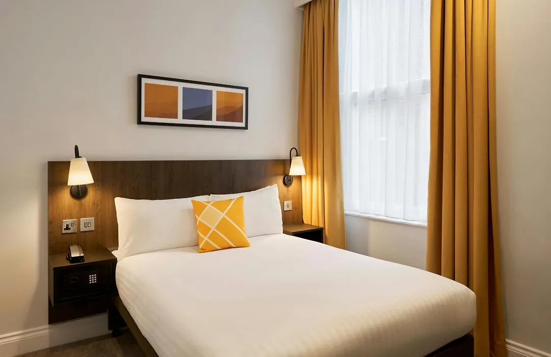 Four Points Flex By Sheraton London Kensington Olympia-1