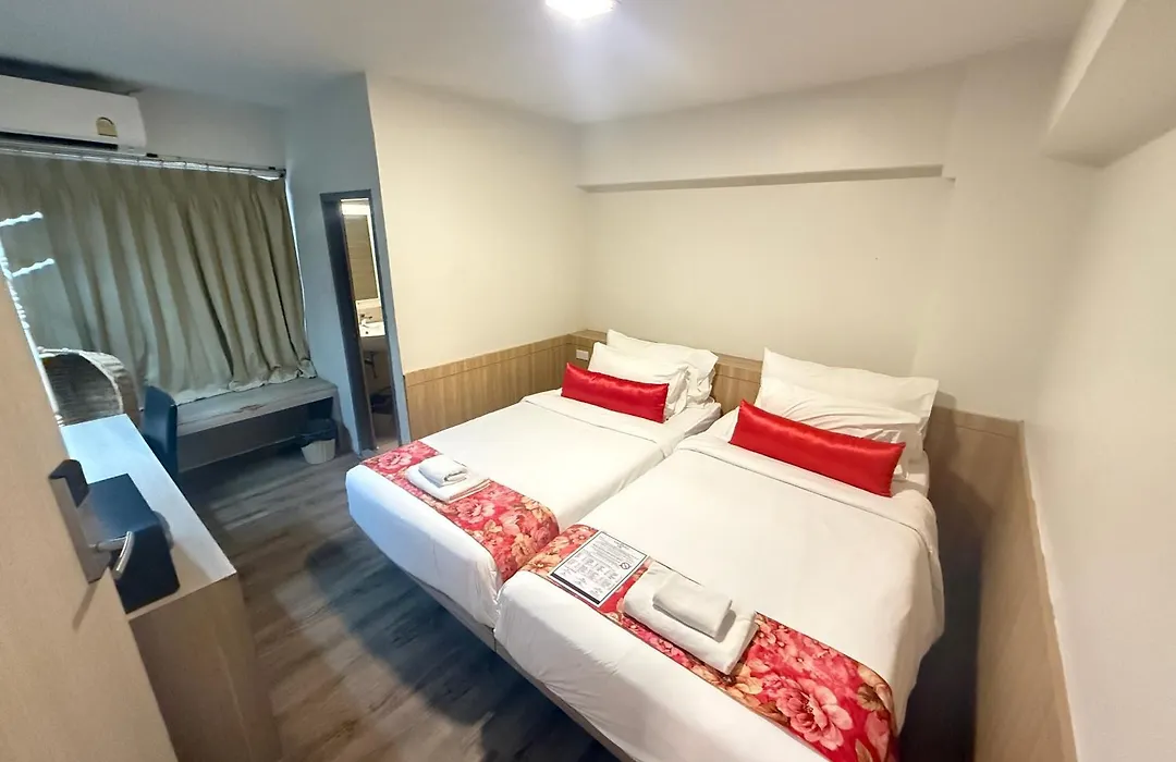 Wild Orchid Villa Bangkok-1