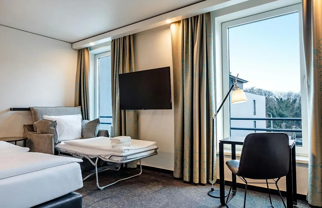 Motel One Dresden - Palaisplatz-1