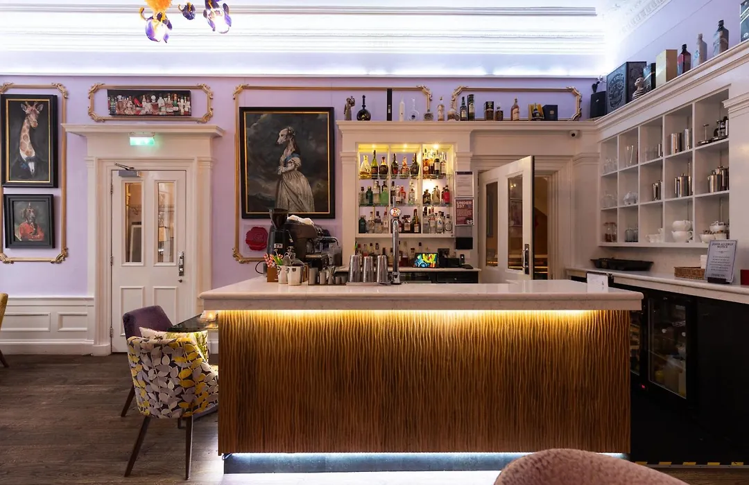 24 Royal Terrace-1