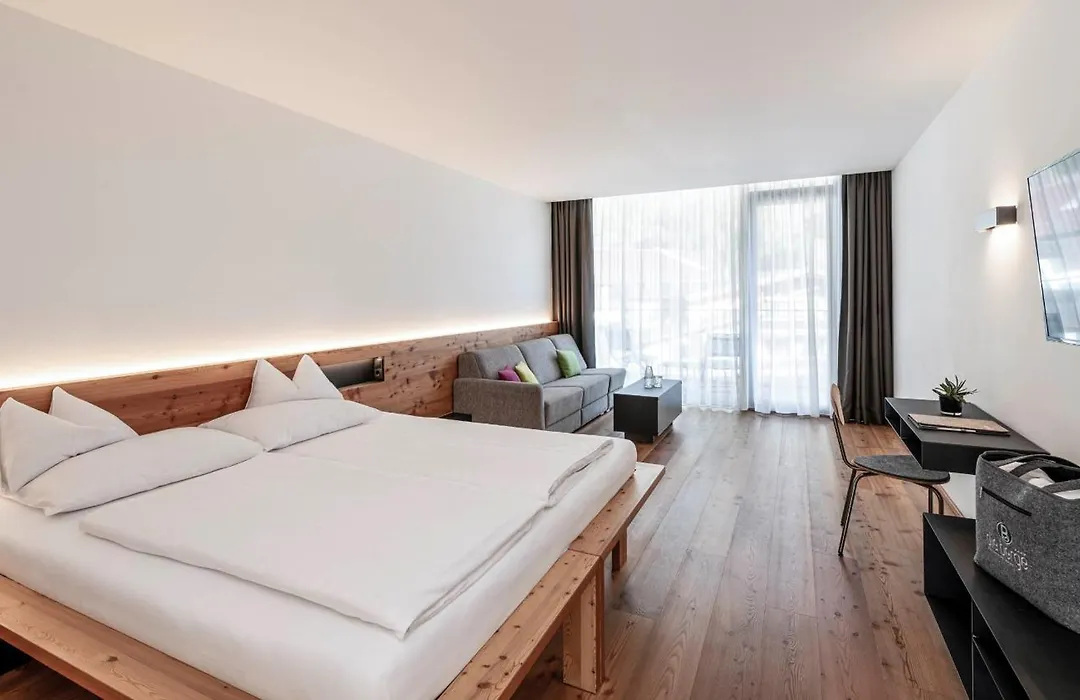 Die Berge Lifestyle-Hotel Soelden-1