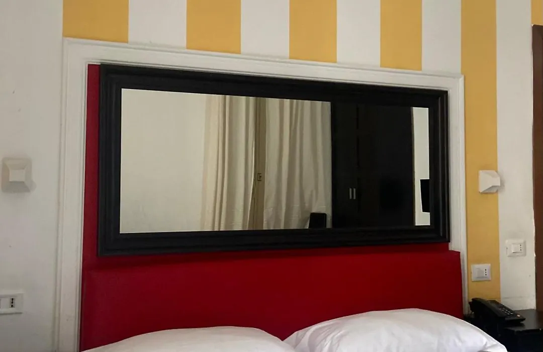 Hotel Center 2-1