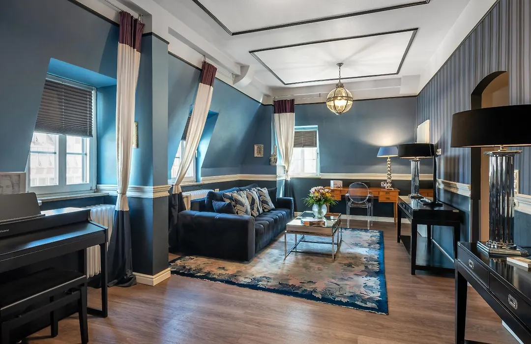Hotel Wuerzburger Hof ****-1