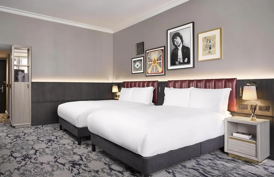 The Trafalgar St James London Curio Collection By Hilton-1