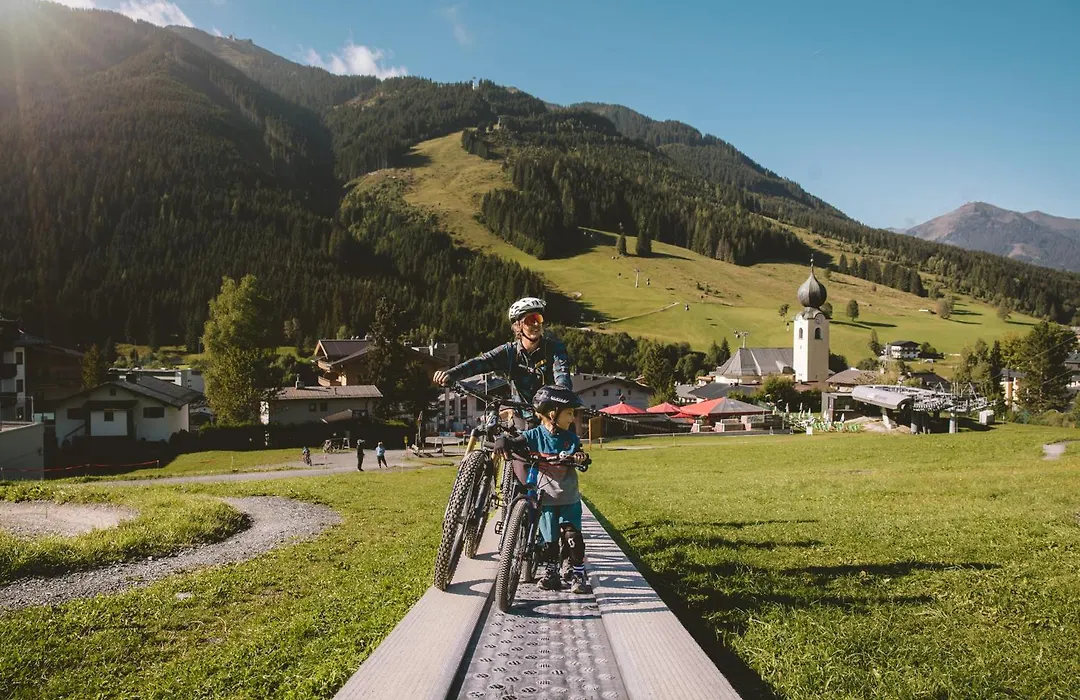 Hotel Barbarahof Saalbach Mit Joker Card-1
