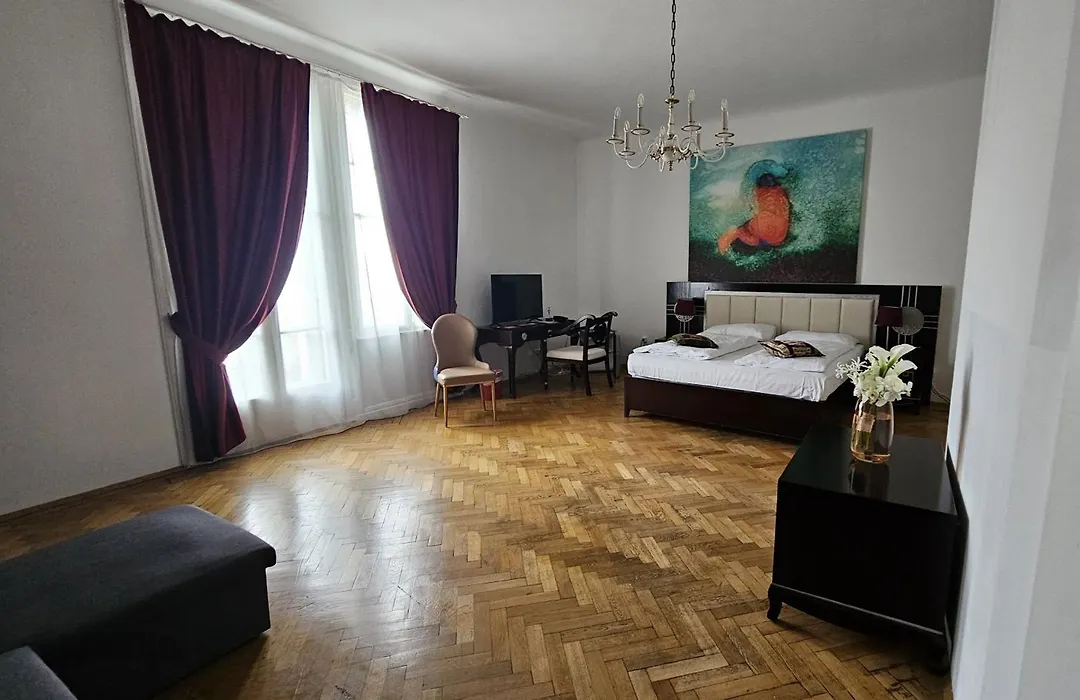 Hotel Pension Museum-1