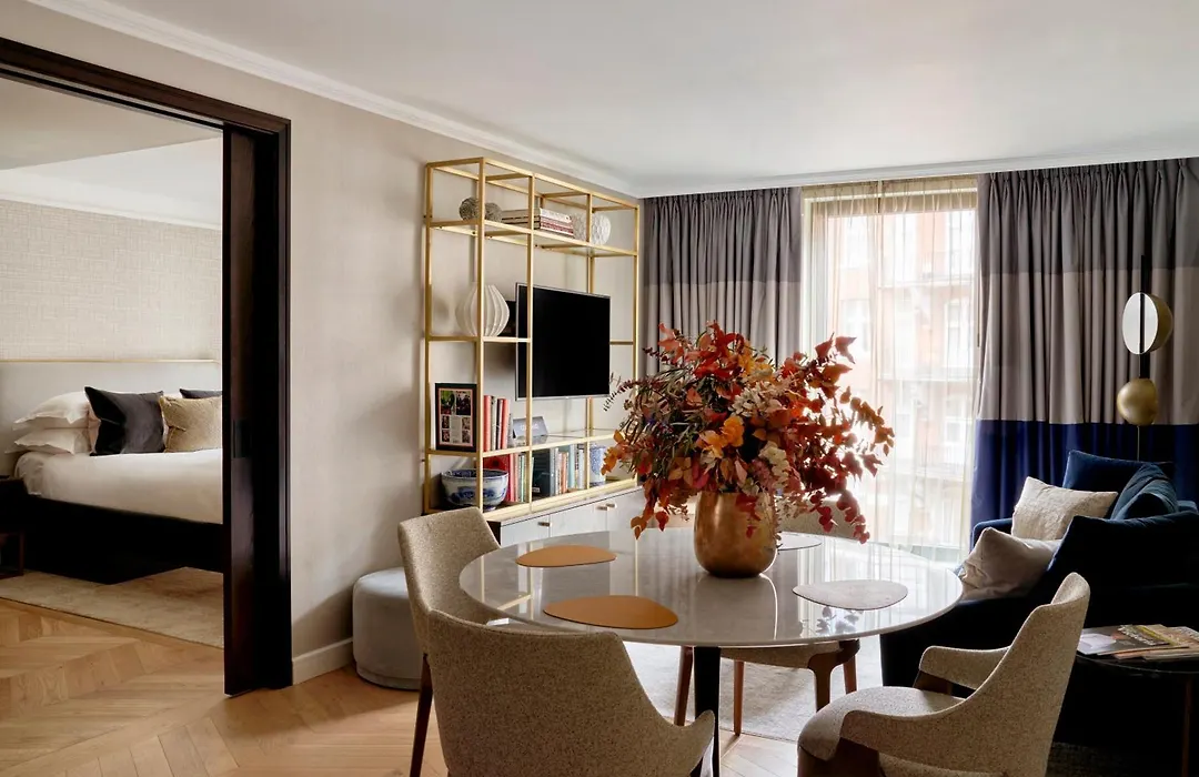 The Guardsman Hotel-1