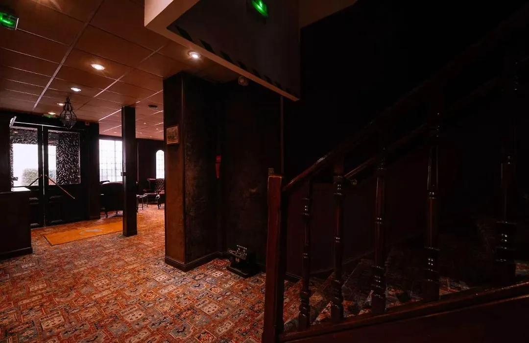 Metropol Hotel-1