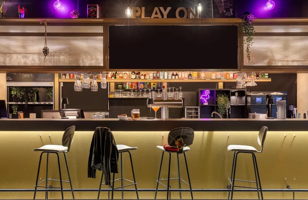 Moxy Hamburg Altona-1