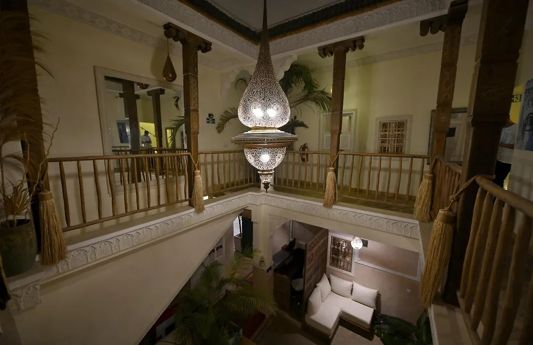 Riad Miss Caracal Jacuzzi & Rooftop-1