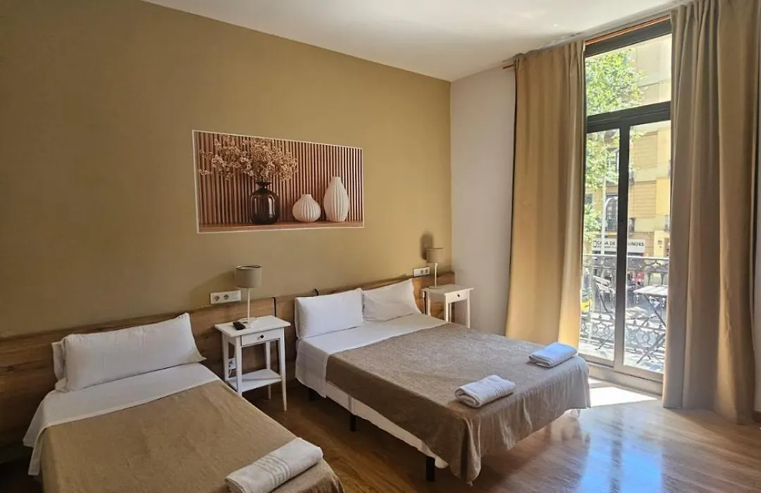 Hostal Delfos-1