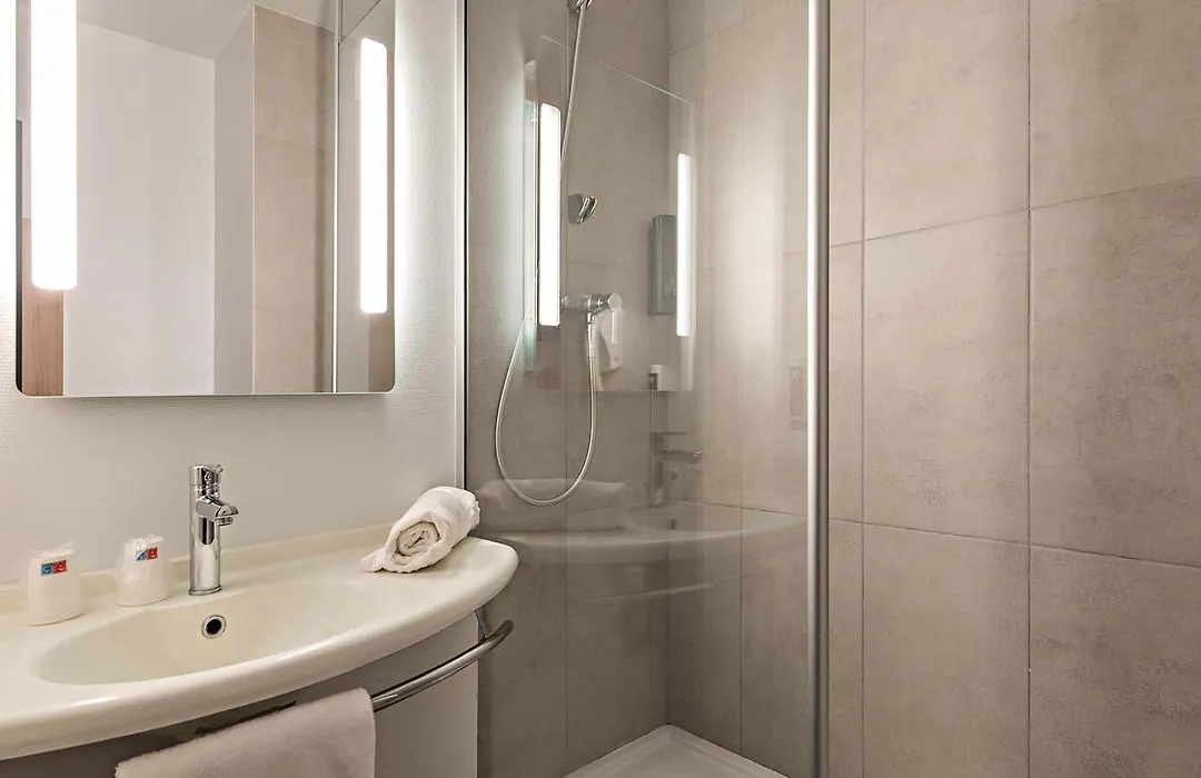 B&B Hotel Rouen Centre Rive Gauche-1