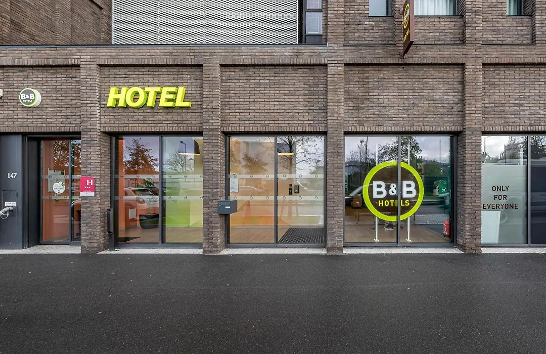 B&B Hotel Bordeaux Bassins A Flot-1