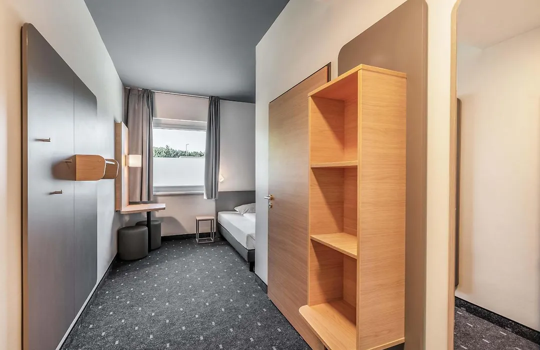 B&B Hotel Freiburg-Sued-1