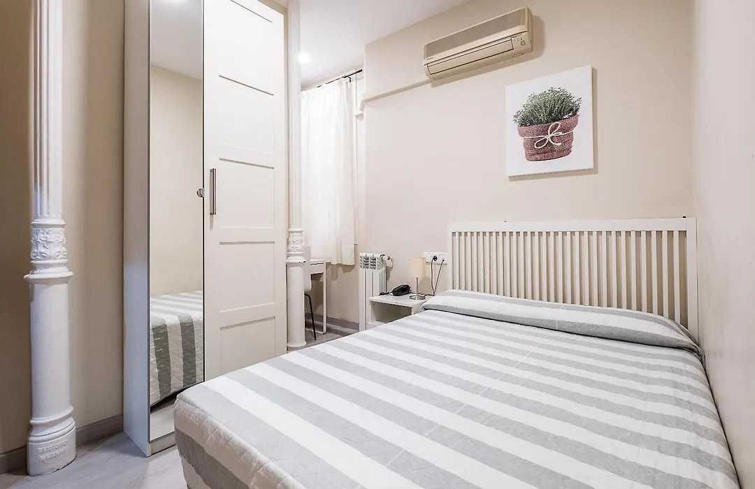 Hostal El Pilar-1