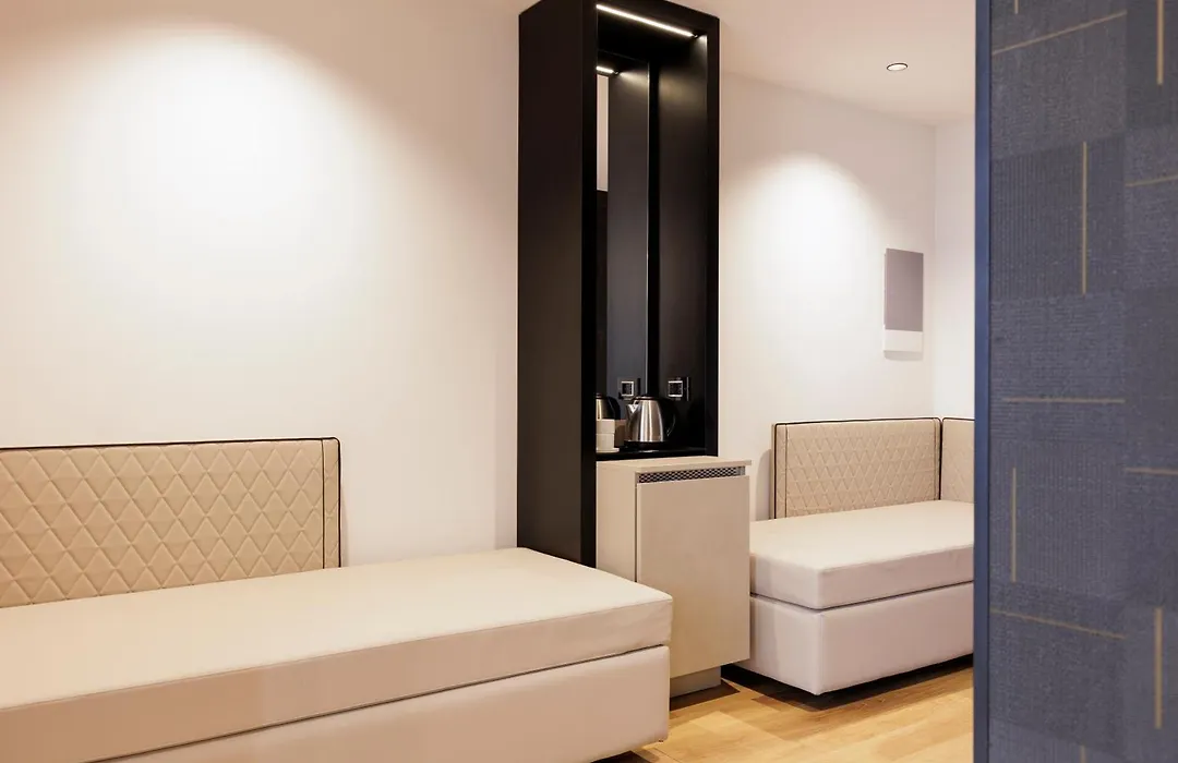 Mh Florence Hotel & Spa-1