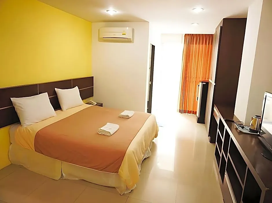 Diamond Bangkok Apartment-1