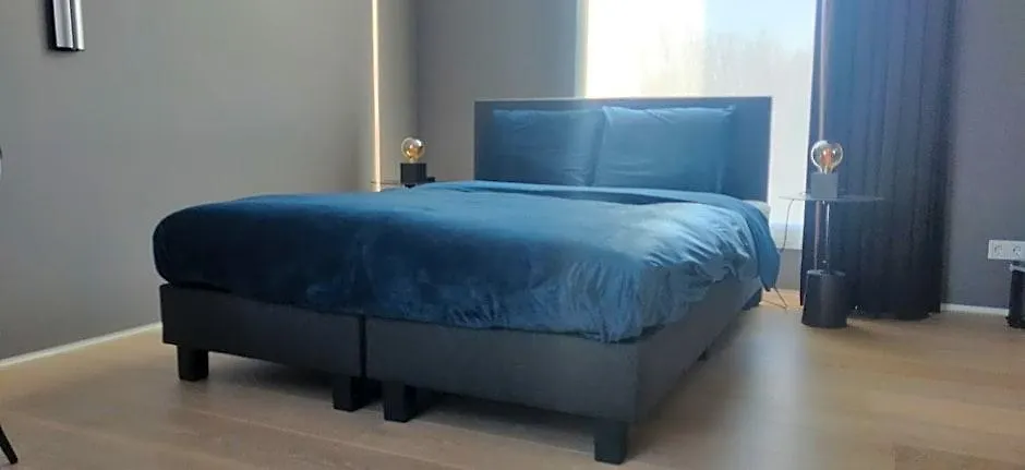 Bed&Wellness Boxtel, luxe kamer met airco en eigen badkamer-1