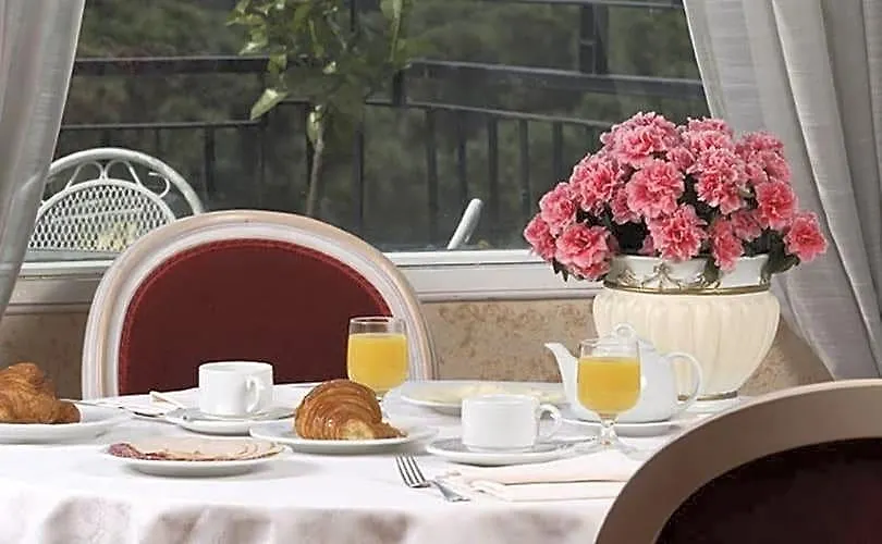 Hotel Eliseo-1