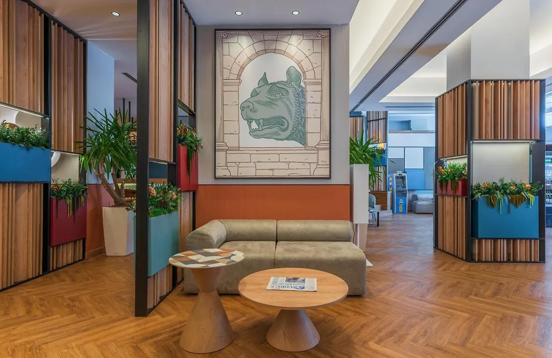 Hilton Garden Inn Rome Colosseum-1