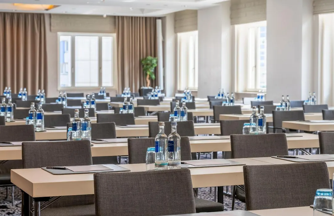 Steigenberger Grandhotel Handelshof Leipzig-1