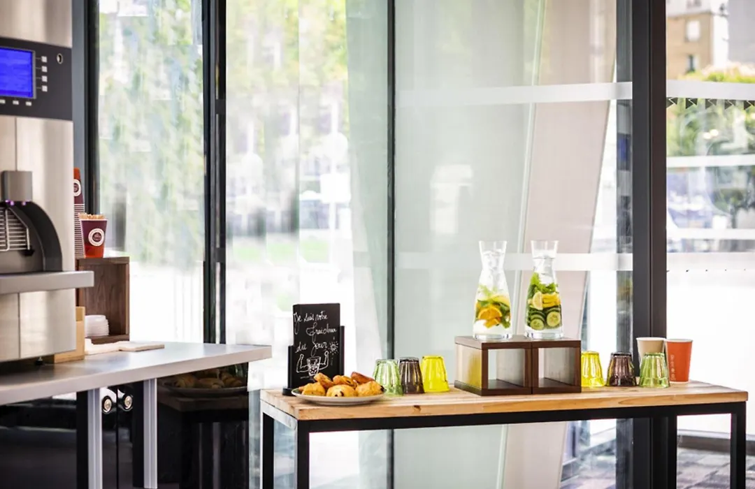 Ibis Styles Paris Meteor Avenue D'Italie-1