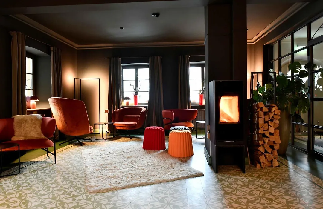 Villa Mittermeier, Hotellerie & Restaurant-1