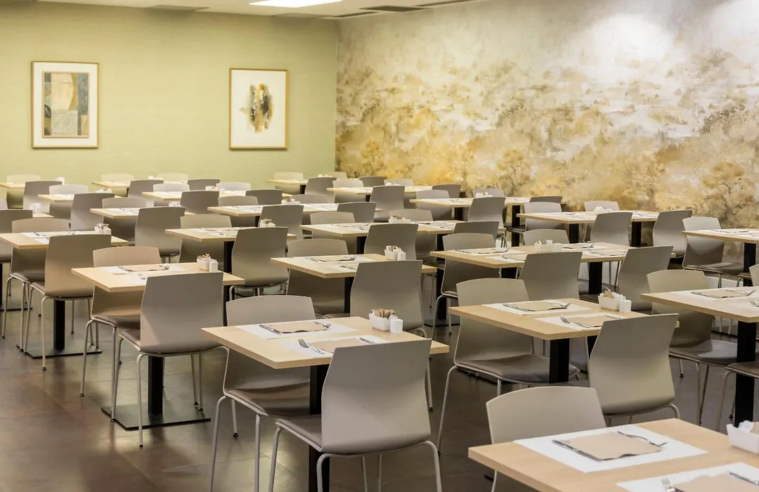 Hotel Ilunion Abando Bilbao-1