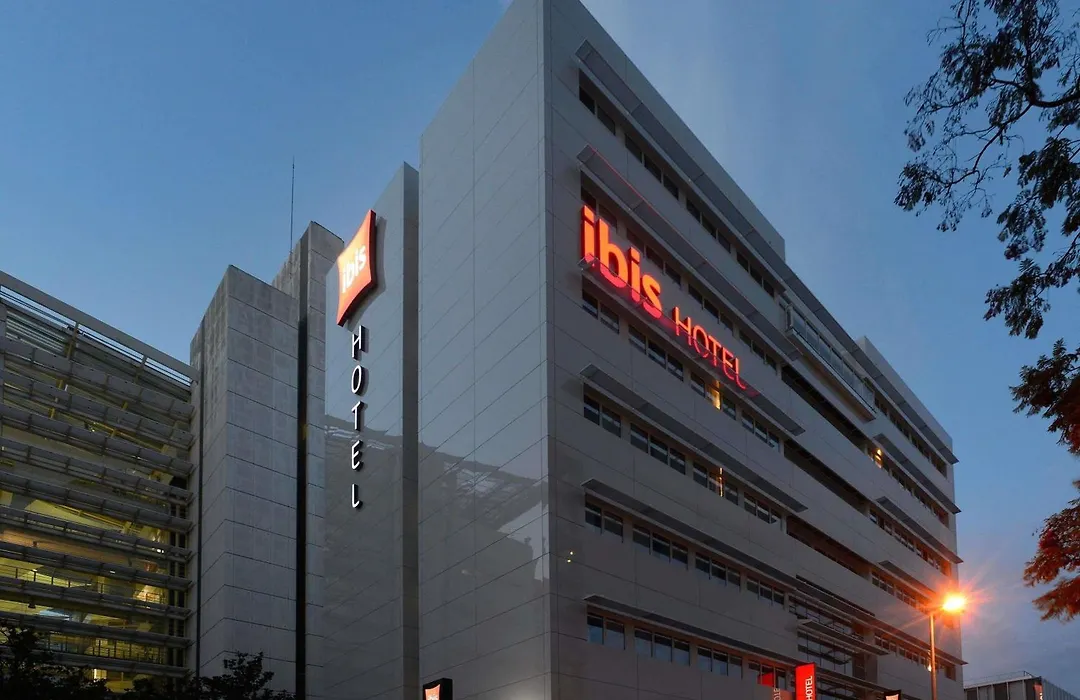 Hotel Ibis Lisboa Parque Das Nacoes-1