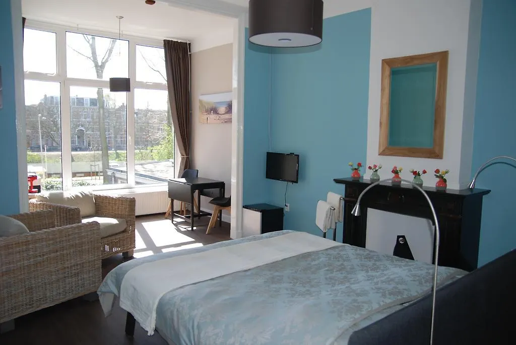 Bed&Breakfast Obrechtstraat-1