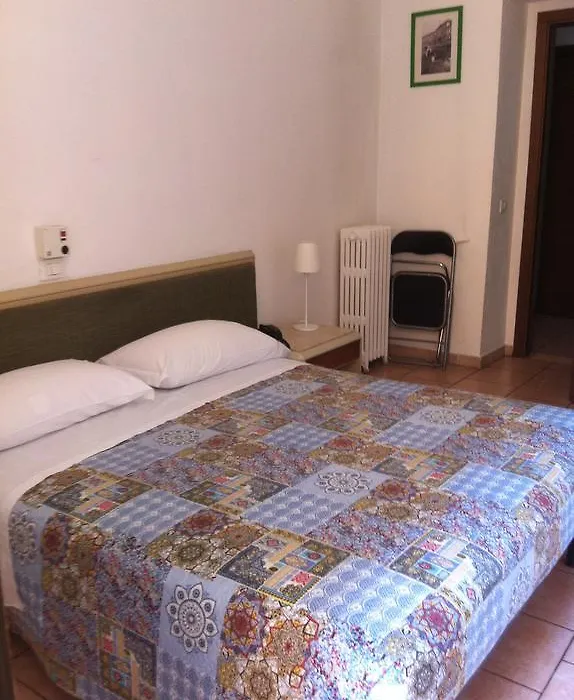 Hotel Gambara-1