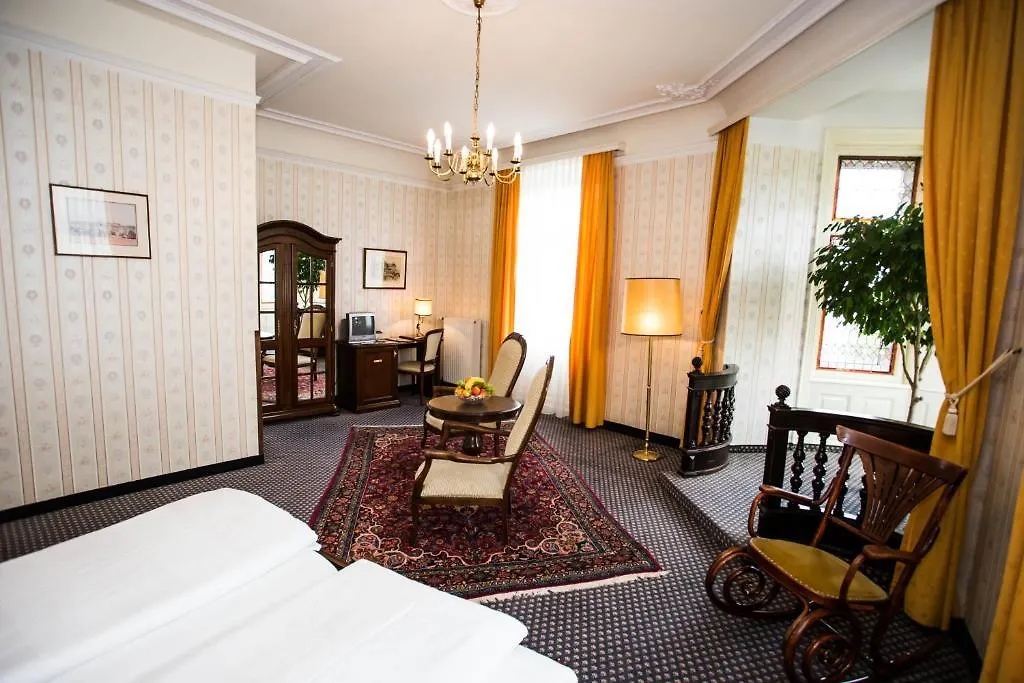 Hotel Atlanta-1