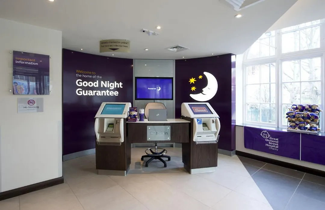 Premier Inn London Clapham-1