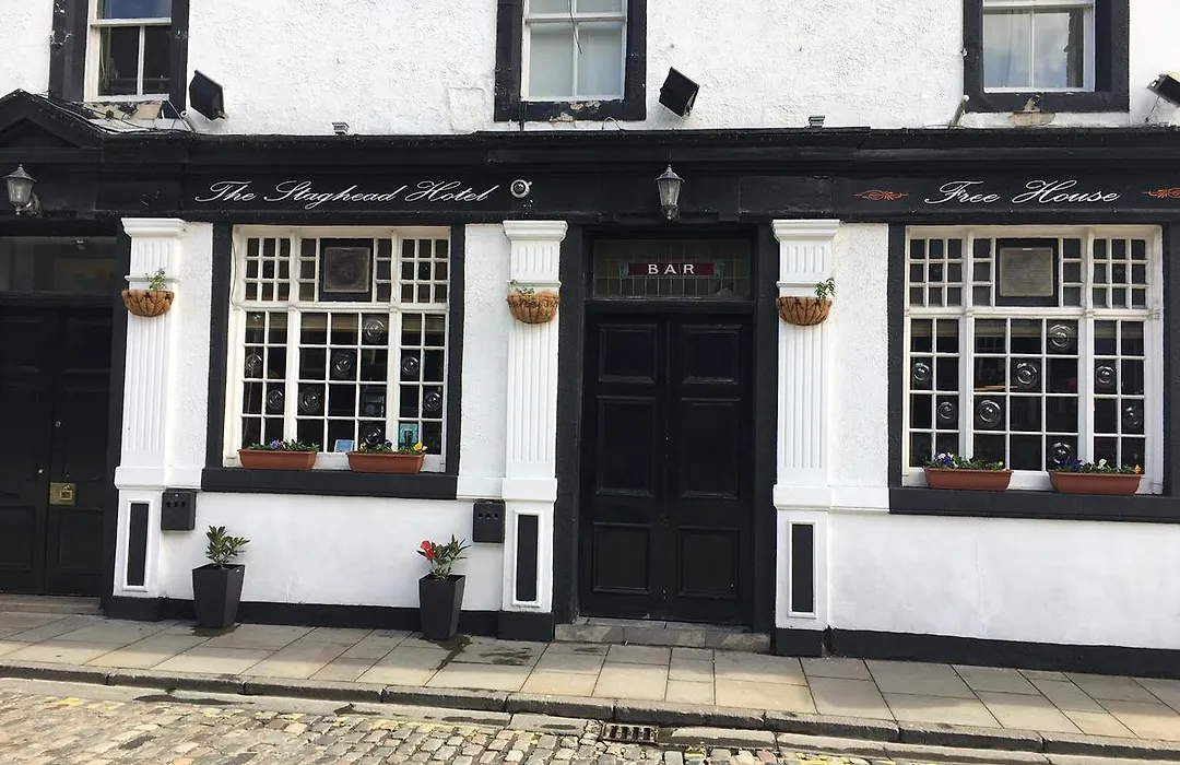The Stag Head Hotel-1