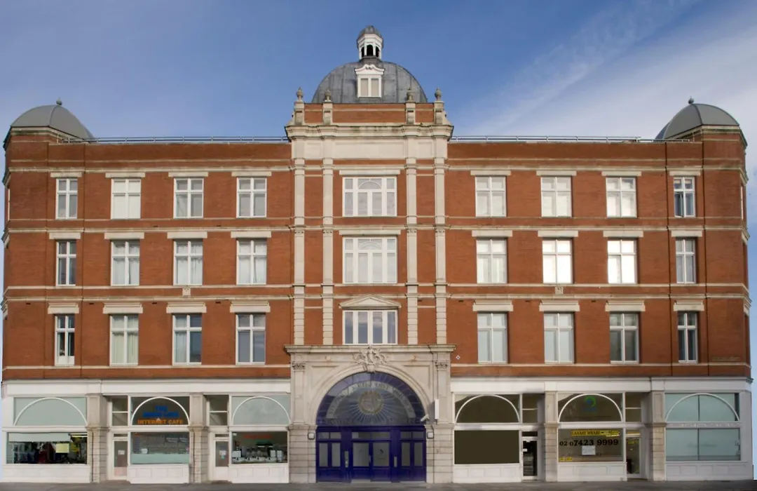 Marlin Apartments Commercial Road - Limehouse-1