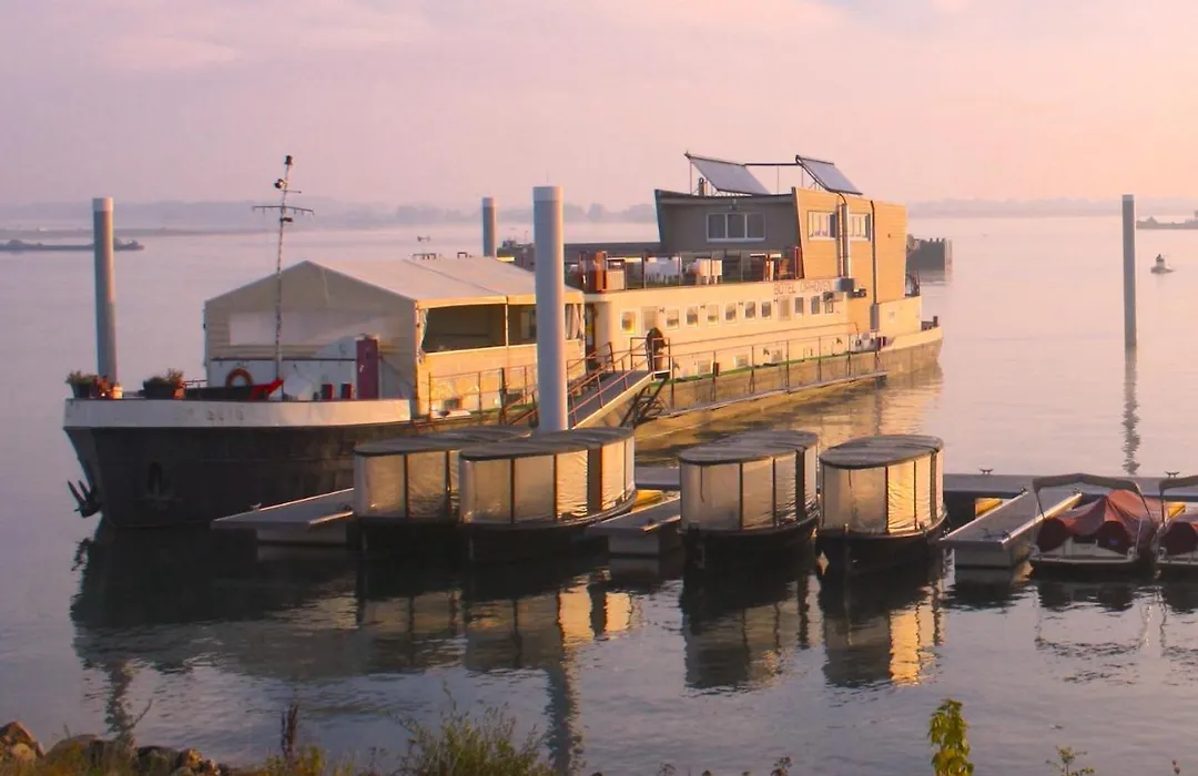 Botel Ophoven-1