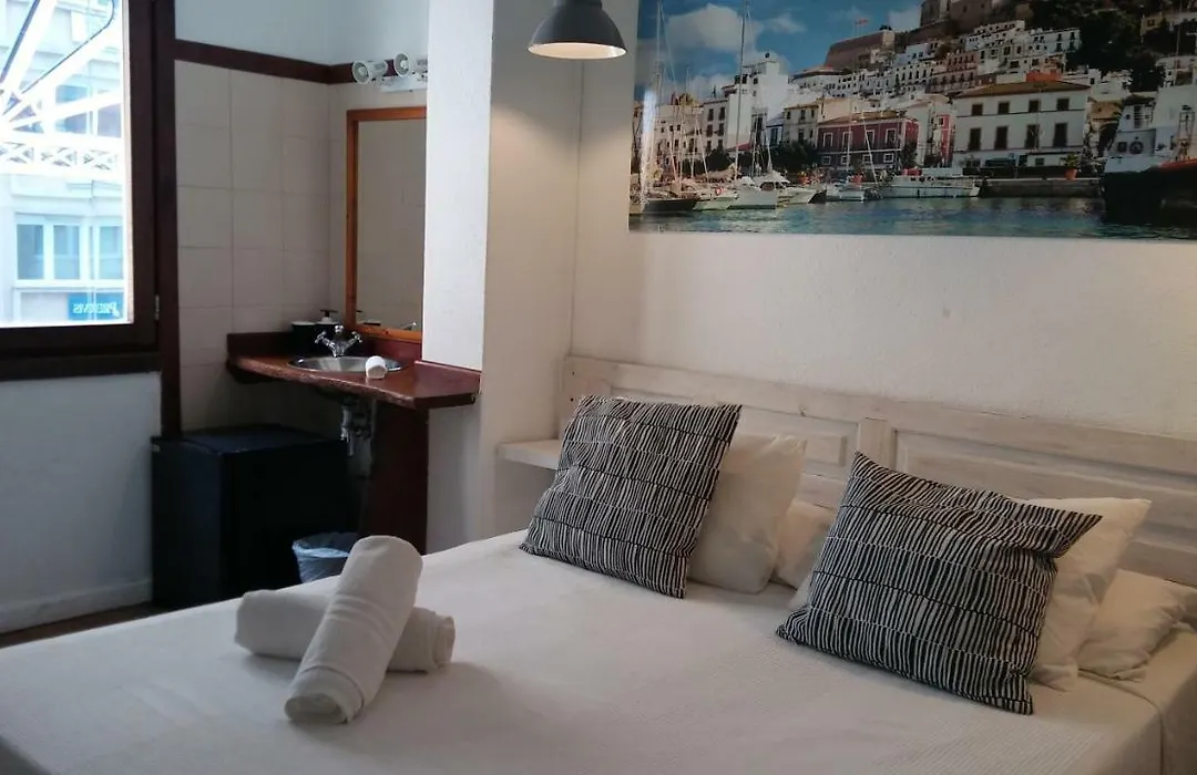 Hostal Ibiza-1