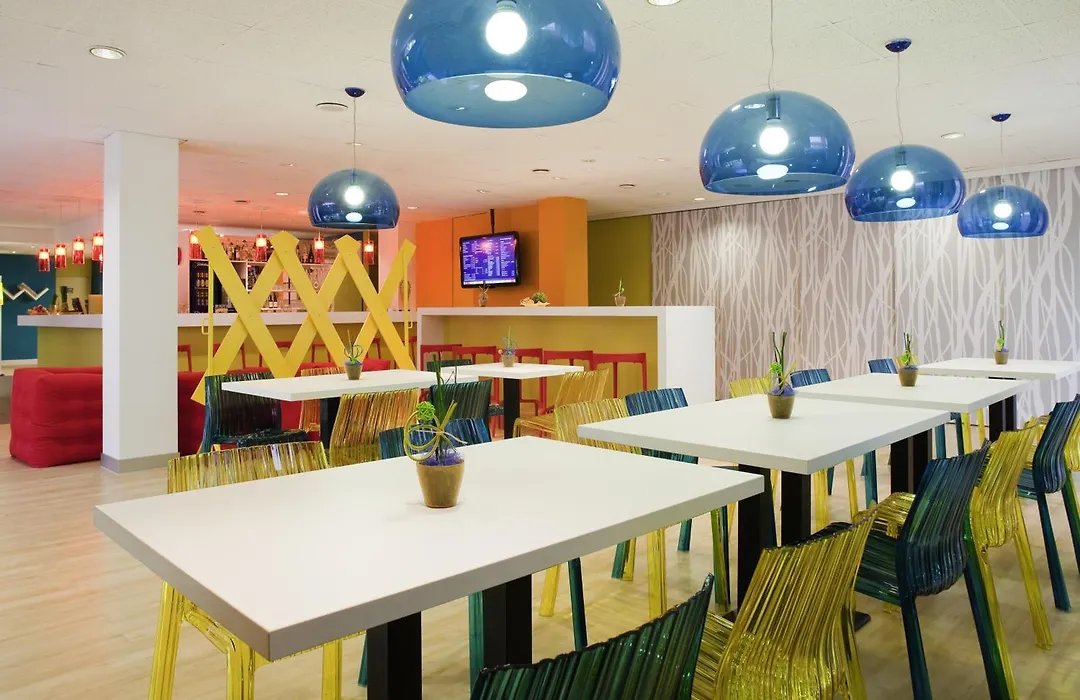 Ibis Styles Duesseldorf-Neuss-1